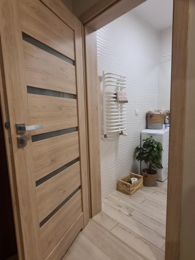 Mostowa 23 Bruno Apartment, Self Check-In 24H, Free Parking, Air-Conditioning Poznan Ngoại thất bức ảnh